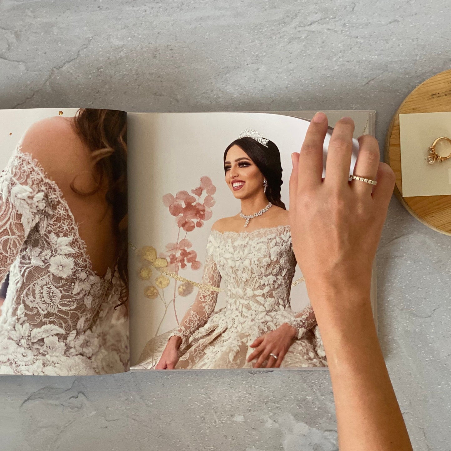 The Customized Wedding Book