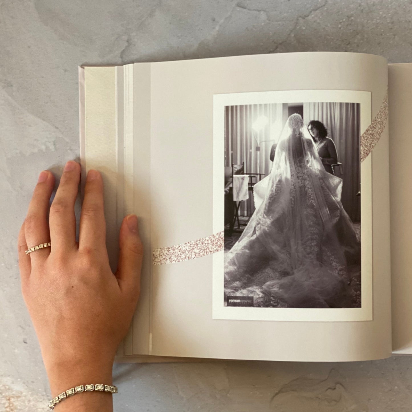 The Customized Wedding Book